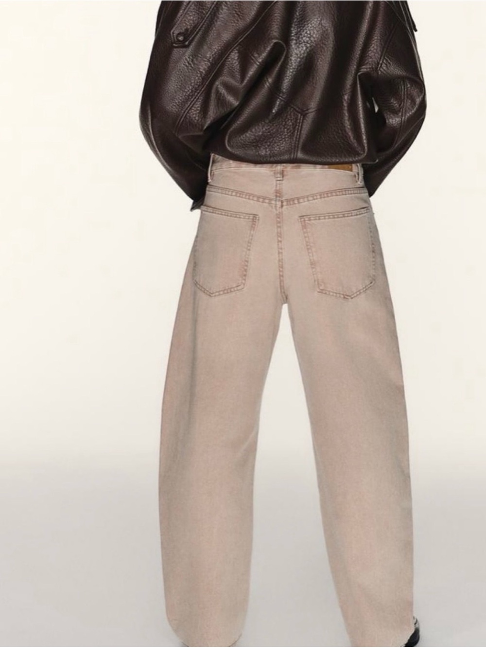 Zara Mid Rise Baggy Balloon Jeans - Picture 5 of 17